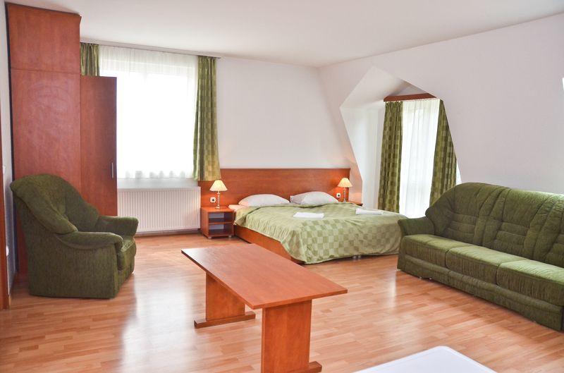 Hotel Kristaly Hajdúszoboszló Exterior foto